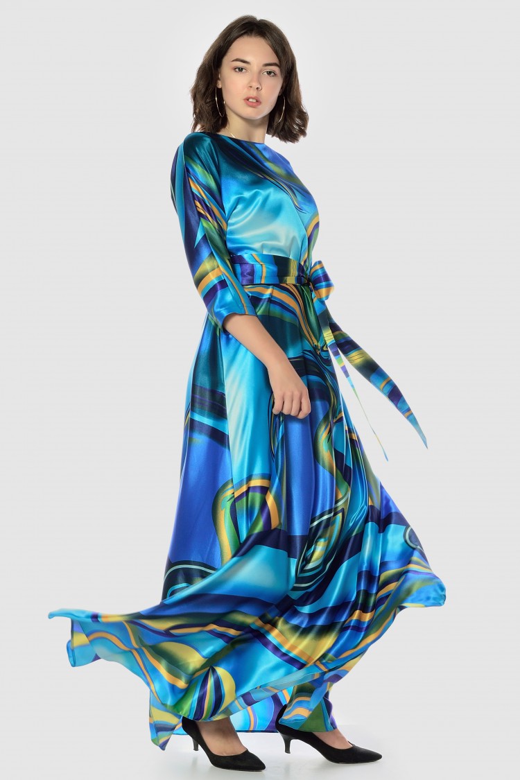 Легкое атласное платье в пол, синее/мультиколор