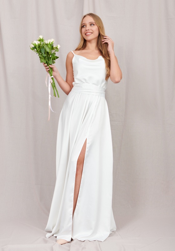 Платье комбинация с разрезом из атласа (Белый) - Платье комбинация с разрезом из атласа (Белый)