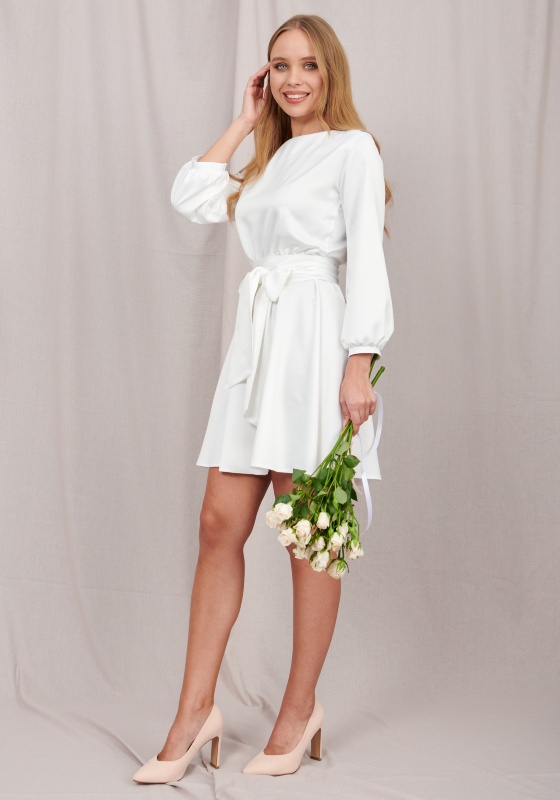 Платье длины мини из атласа (белый, молочный) - Платье длины мини из атласа (белый, молочный)